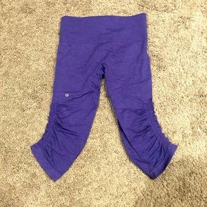 LULULEMON In the Flow Crop Size 4 Purple